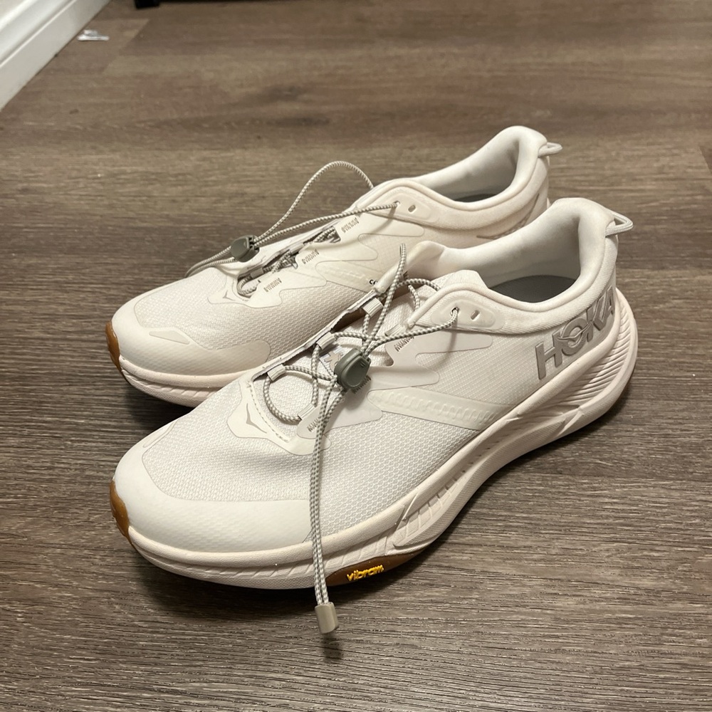 Hoka Women’s Transport. Size 9.5. Brand new no box